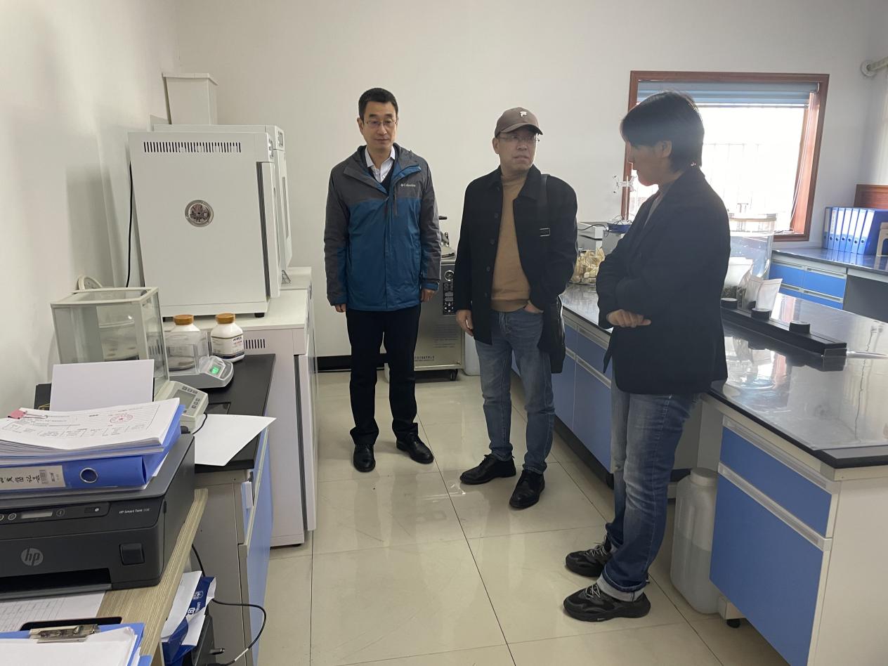 363028435806b80cdb9dc070a80d372